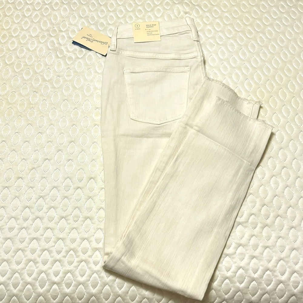 NWT Universal Thread high rise skinny jeans